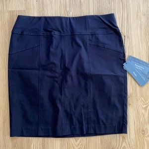 Vera wang athletic skirt